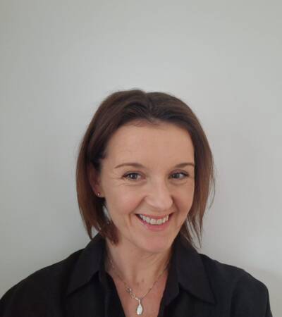 Naomi Lewis headshot